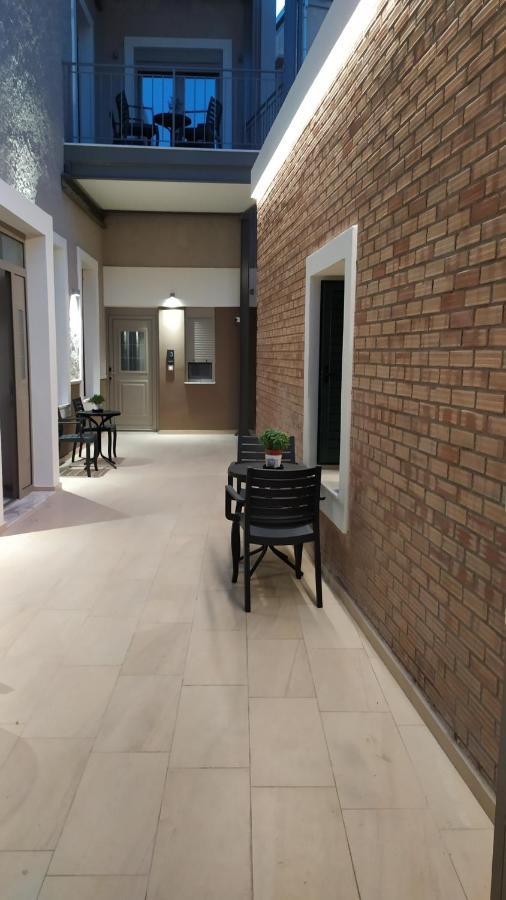 Uni Island - City Center Suites Iraklio Exterior foto